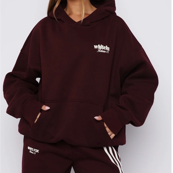 White Fox Boutique Release 15 Kiana Oversized Hoodie In Plum Color Size S/M - Picture 2 of 4